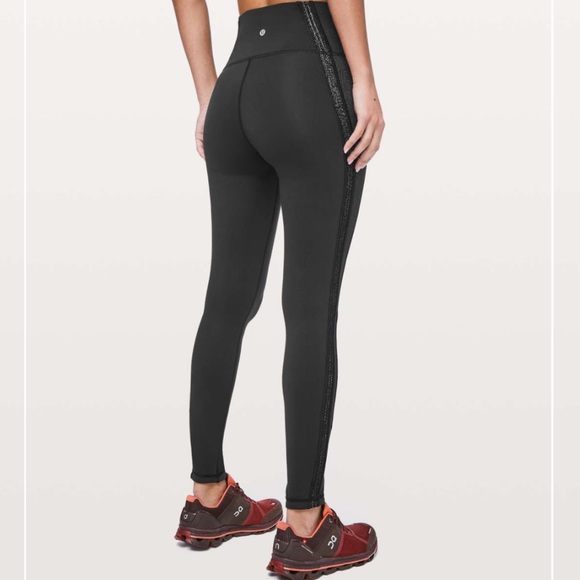 Lululemon🍋 Power Lines Pant Legging
Black / Meisai Ice Grey Black Size 4 - Picture 2 of 4